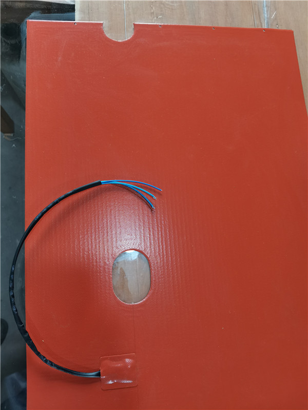 ���z�ӟ��